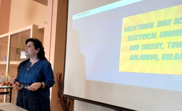 338592220-973570940681370-2725063464926330547-n-jpg-rhr4